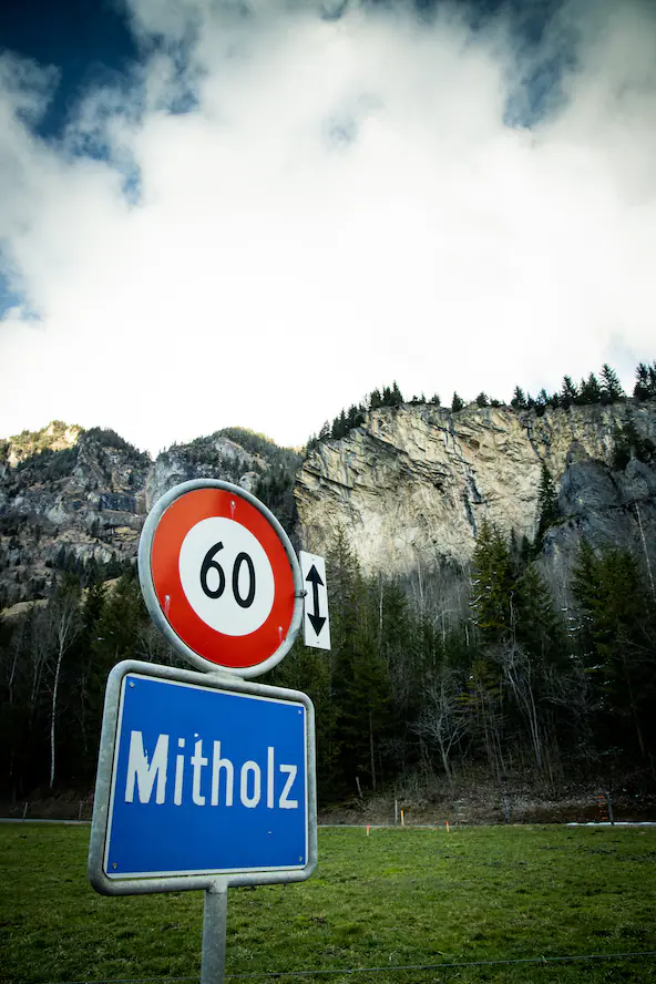 Juerg_Grossen's tweet photo. Nach dem #Nationalrat hat auch die Sicherheitskommission des Ständerates #MutzurLösung und stimmt der vollständigen Räumung aller Munitionsreste in #Mitholz als sicherste und beste Lösung zu. Mitholz soll nachhaltig zu einem lebenswerten Ort werden. Danke! https://t.co/lpvLFPHdu6 https://t.co/zxkclTB0Yn