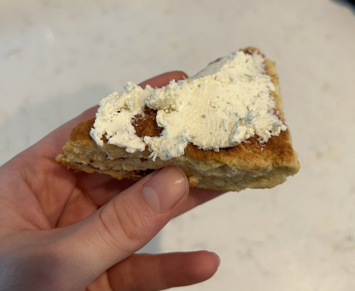 roselovescheeks's tweet photo. Scone and cheese anyone? https://t.co/USny4fkvTD