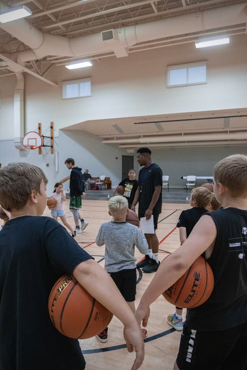 Building the next generation of players📈

July Events⬇️

rootsacademy.teamsportsadmin.com/events/details…