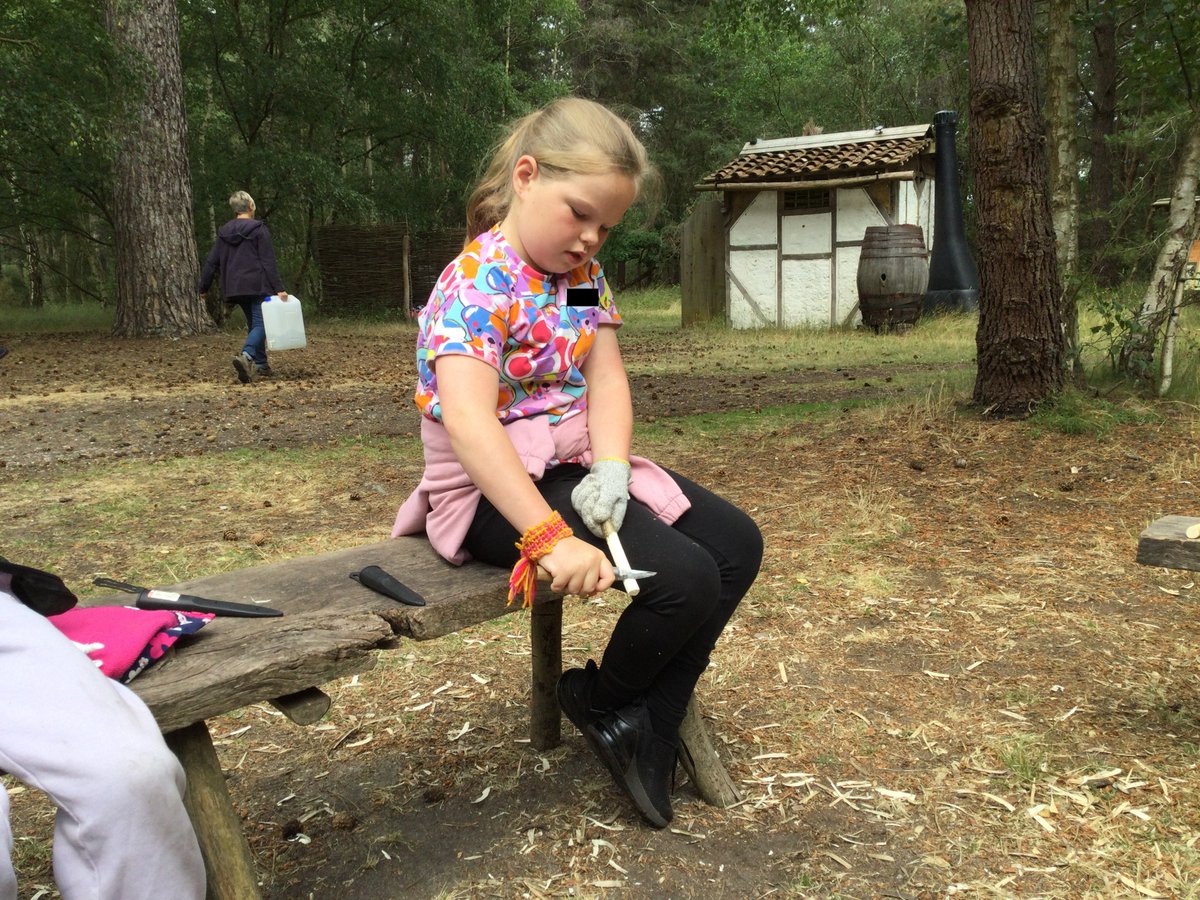 Year 3 History: Hands on Heritage at Tunstall Forest.
Gallery: drive.google.com/drive/folders/…
[<a href="/IpswichTown/">Ipswich Town</a>: H proudly displaying his new full kit.]