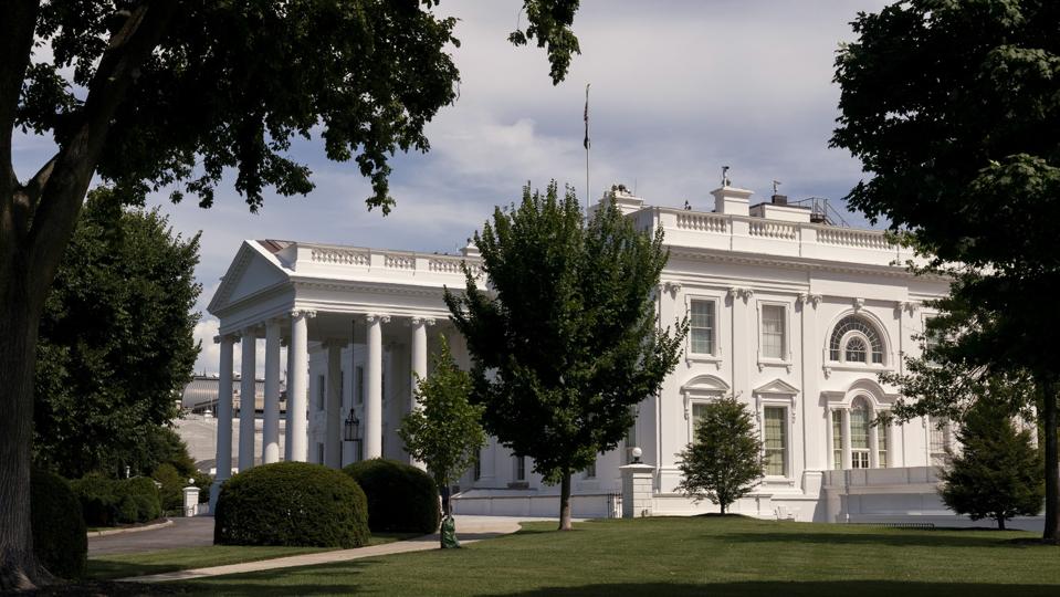 Forbes's tweet photo. Cocaine Found In White House
https://t.co/Ee7n6walhg https://t.co/a2AxQrAlud
