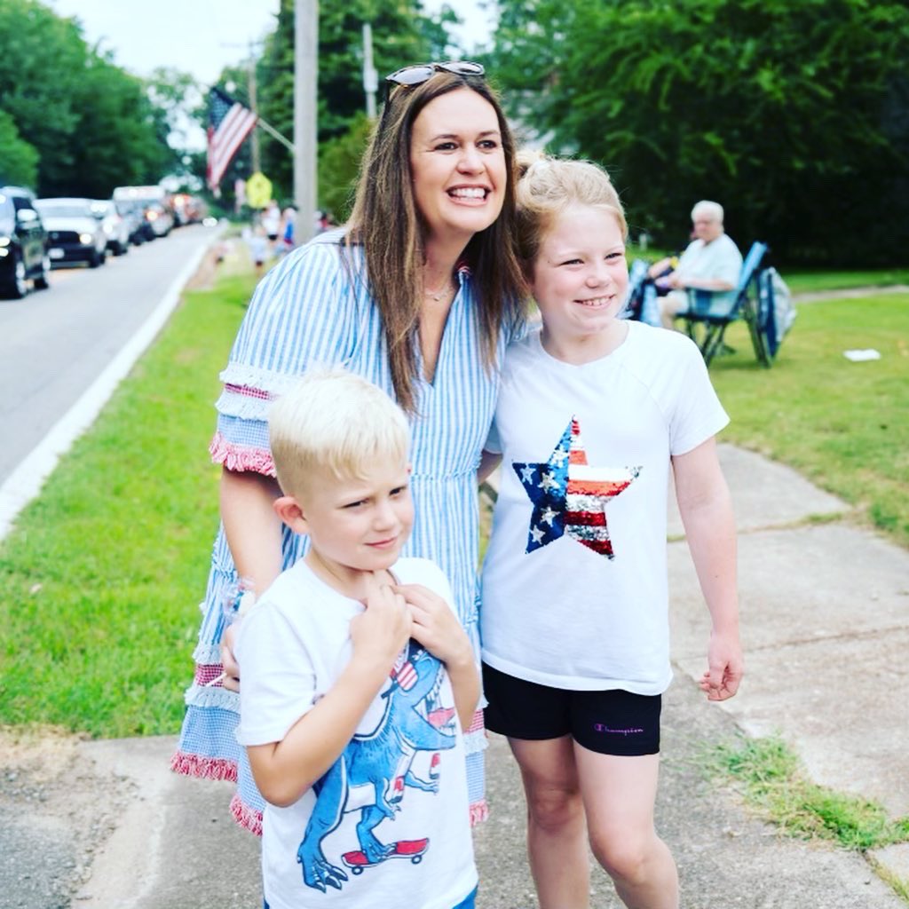 Sarah Huckabee Sanders tweet media