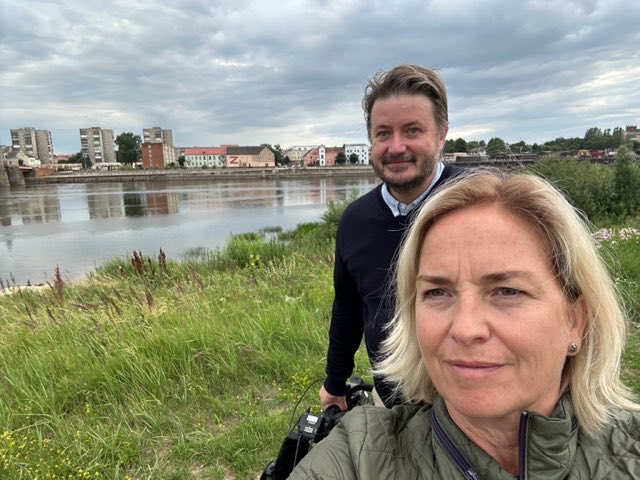 Vi er ved grænsen til Kaliningrad - den russiske enklave tæt på Litauen - som er vært for Nato- topmødet i næste uge. Og Stoltenberg snupper jo et år mere. ⁦@tv2news kl. 20