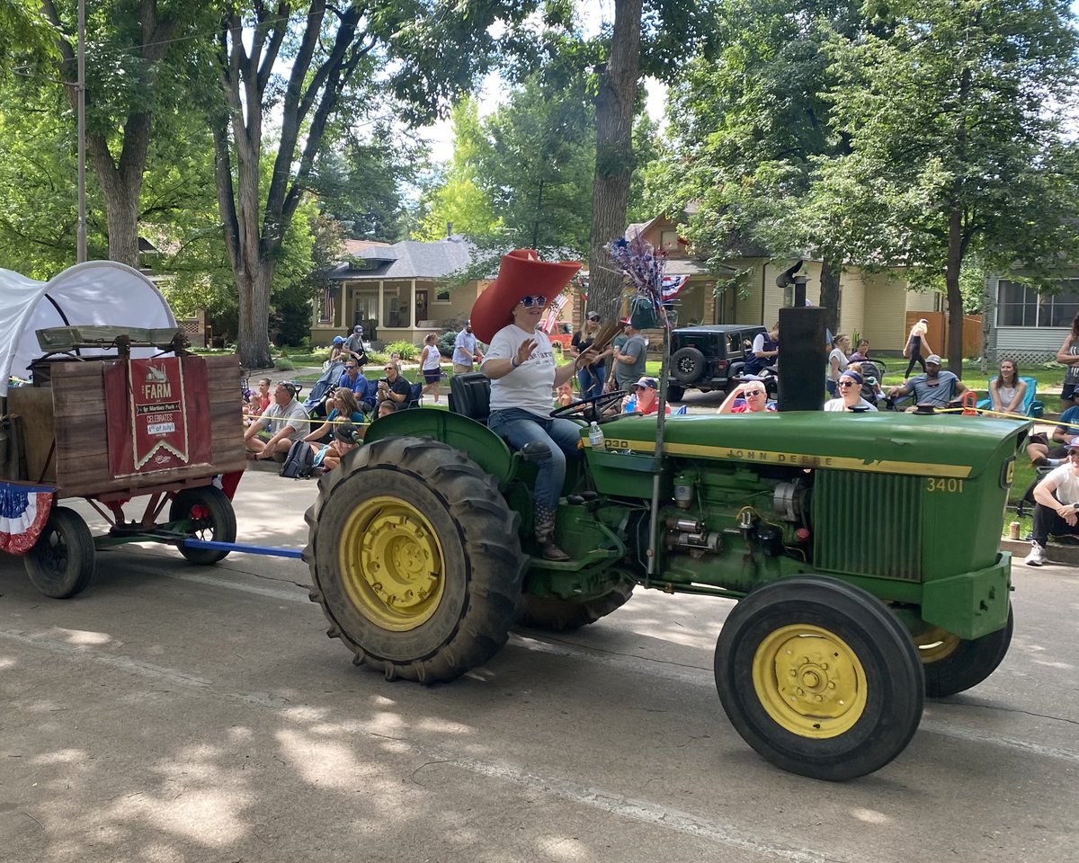 TheGGGuard's tweet photo. It just doesnβt get much better than Fort Collins. πΊπΈ ποΈ π
#Happy4th #HomeOfTheRams https://t.co/PbSxCe4Jgl