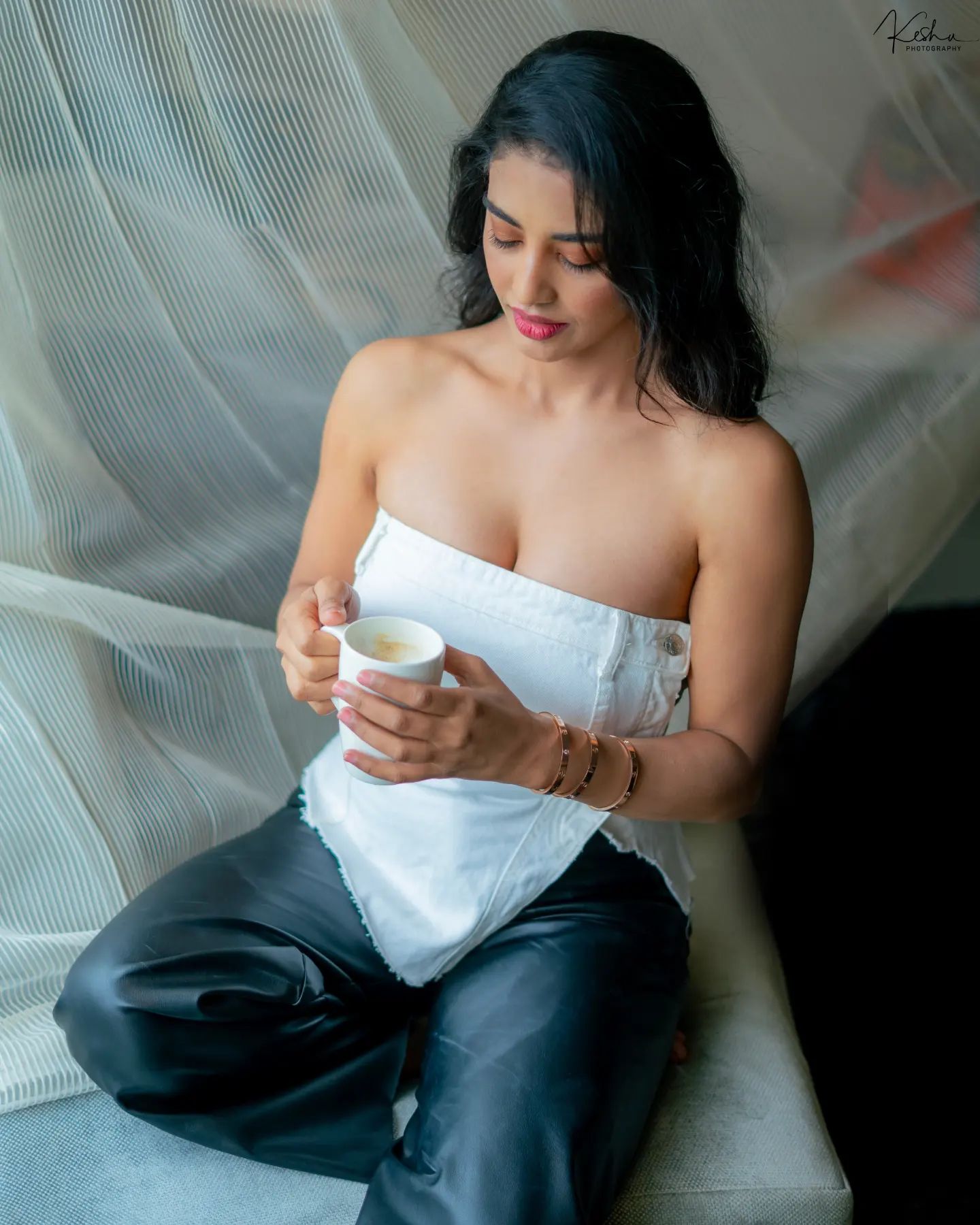 F0Nhw8kWIAwxL2p?format=jpg&name=large