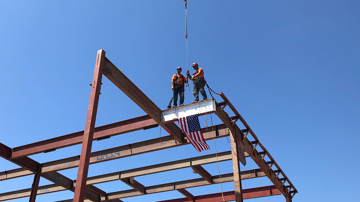 lbschoolbonds's tweet photo. Wishing everyone a happy and safe 4th of July! 

#BuildingOnSuccess #ProudtobeLBUSD https://t.co/s5aFi7CraZ