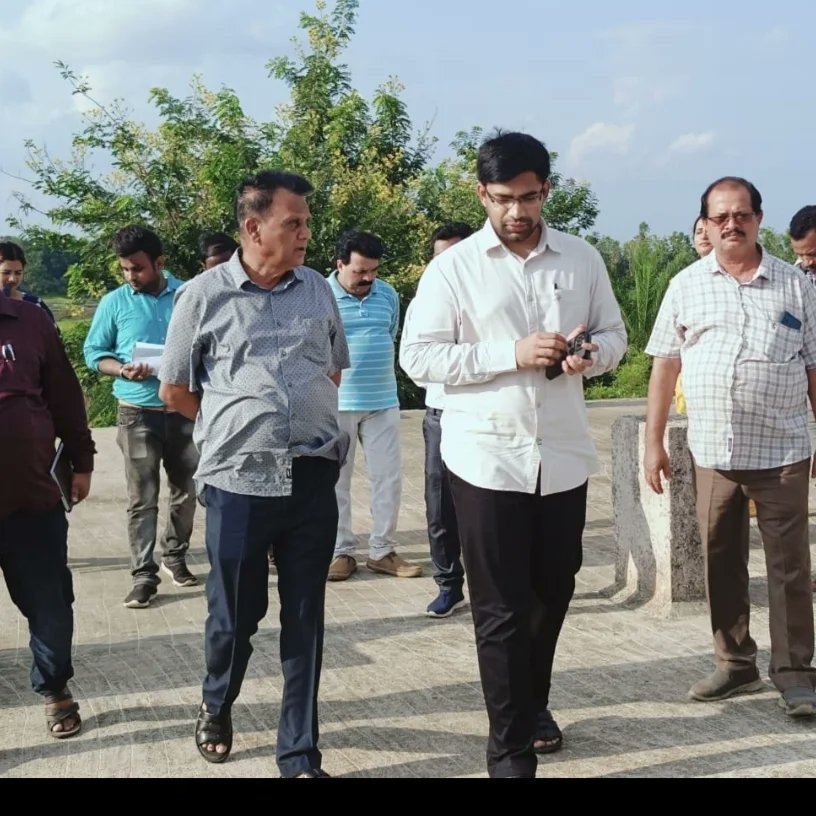 ormasganjam's tweet photo. Today respected CDO-cum-EO, Sir has visited Shergada to review the progress of Model apparel unit and Industrial Park implementation works at Shergada and instructed Dy. CEO, ORMAS to accelerate the project work. @CMO_Odisha @Ganjam_Admin @ZP_Ganjam @PRDeptOdisha @mission_shakti https://t.co/KmP9oM6iA6