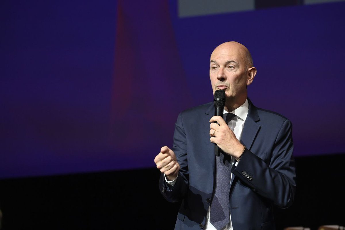 RolandLescure's tweet image. Aux remises des prix des concours d&apos;innovation #iphd, #ilab et #inov de France 2030. Bravo aux 237 lauréats 2023! Porteurs de solutions qui nous permettront de décarboner l&apos;industrie, de bâtir les industries de la décarbonation et de renforcer notre souveraineté. #IndustrieVerte