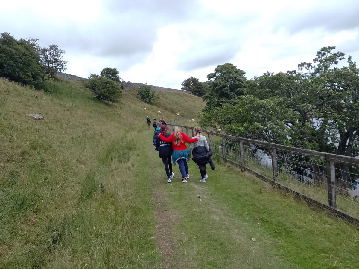EasingtonPriAc's tweet photo. Another brilliant day of adventure, fun &amp; great food! @WildernessOE #y6residential #itissogood https://t.co/M1AWCc7HzW