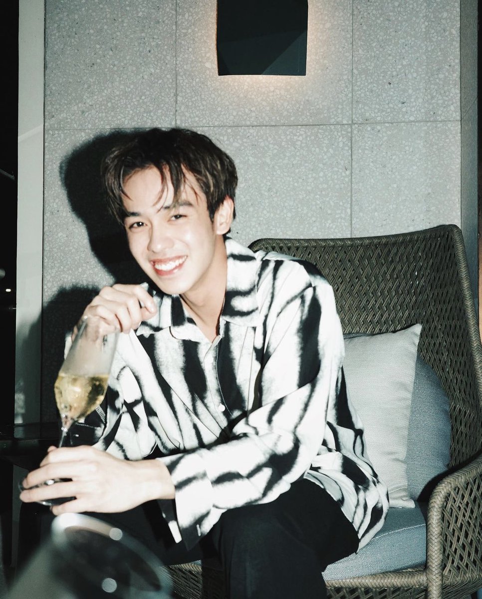 TLPHCuddles's tweet photo. [UPDATE 070523]

© @TLPHCuddles 

🥂

@third_n @ketsaralimp 

#ThirdLapat #4NOLOGUEARTIST #TLPHCUDDLES #third_lapat_philippines https://t.co/i1RNBknWbp