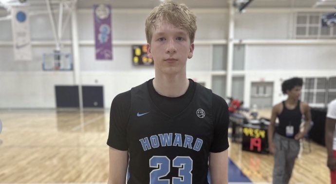 AdamFinkelstein's tweet photo. A day after dropping 31 points in his Peach Jam opener, Jackson McAndrew is absolutely drilling shots again today.

5-7 from three in the first half. Feathery release &amp; deep range. Also mobile with legit size. 

📈📈📈📈 https://t.co/ZRJJ9Ay3Yg