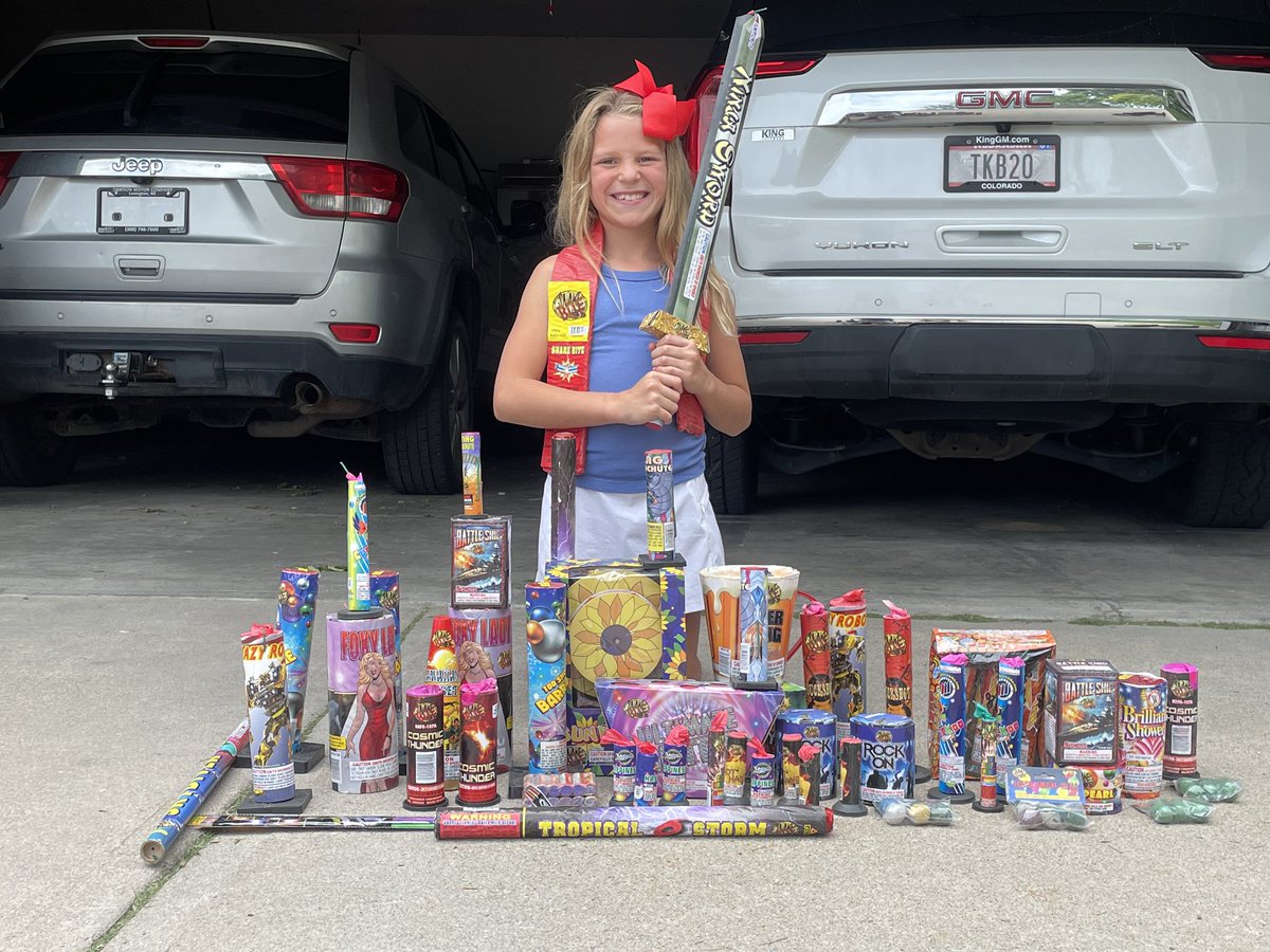 RT @tbev20: Brynn won the $200 fireworks. I had her pick some Powerball numbers gotta ride this luck. https://t.co/2pTfv19iLc