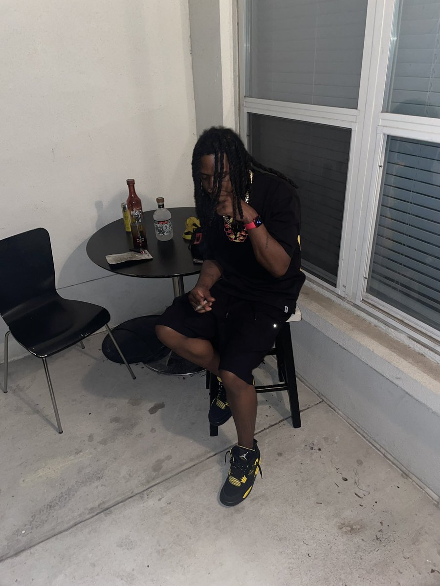 stuff_way's tweet image. Moral of the story I didn’t lose nothin I needed 🌪️⚡️