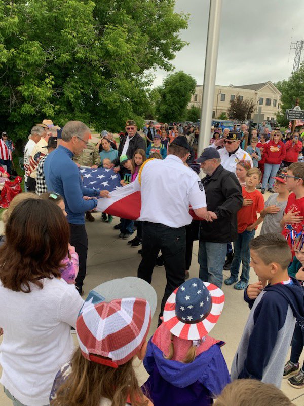 LeaderJohnThune's tweet photo. Honored to participate in today’s Flag Ceremonies at Veterans Memorial Park in Custer, one of the many amazing Independence Day events held in Custer each year. 🇺🇸🇺🇸🇺🇸#sdsummer https://t.co/DpDQkdvO3a