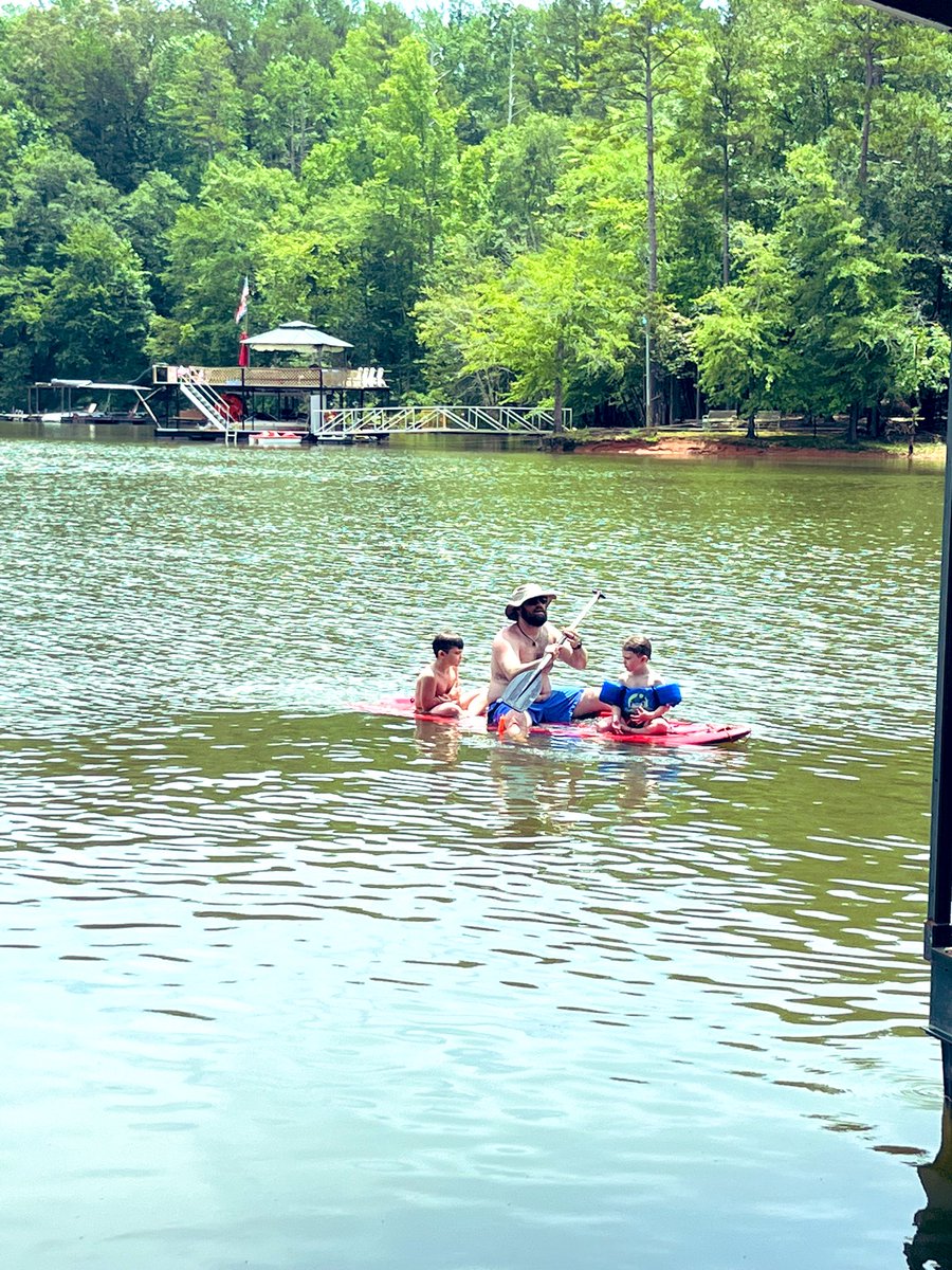 CoachMac_MHS's tweet photo. Loving lake life for dead week! Happy 4th! @_CoachMac_ @magmcnamee @caitlindoerr https://t.co/5Zzsyvqiic