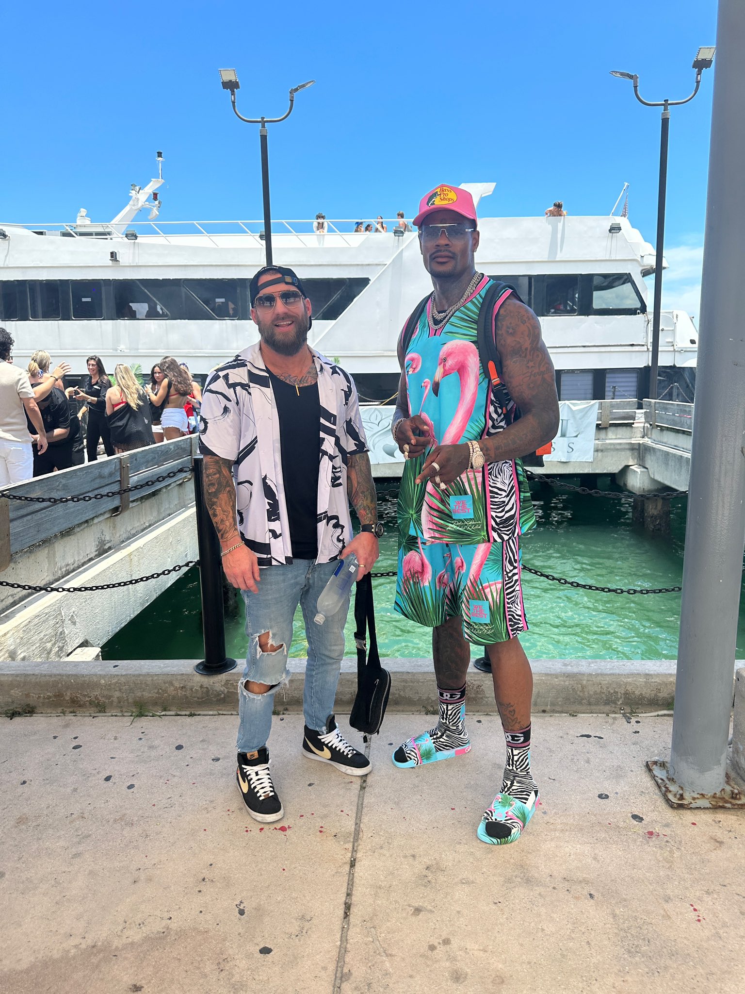 We out here. @iamjasonluv https://t.co/CEyGyuNRMJ