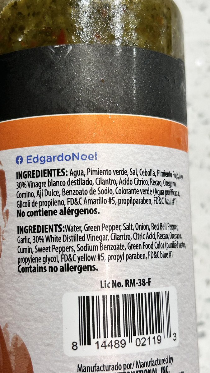 poisonhoney30's tweet image. La tradición de su abuela contiene Yellow #5, Blue # 1, Red # 40, MSG, Propyl paraben, Sodium benzoate…etc 💀 
#trash
#puregarbage
#youcallthiscrapsofrito?
#readthelabels