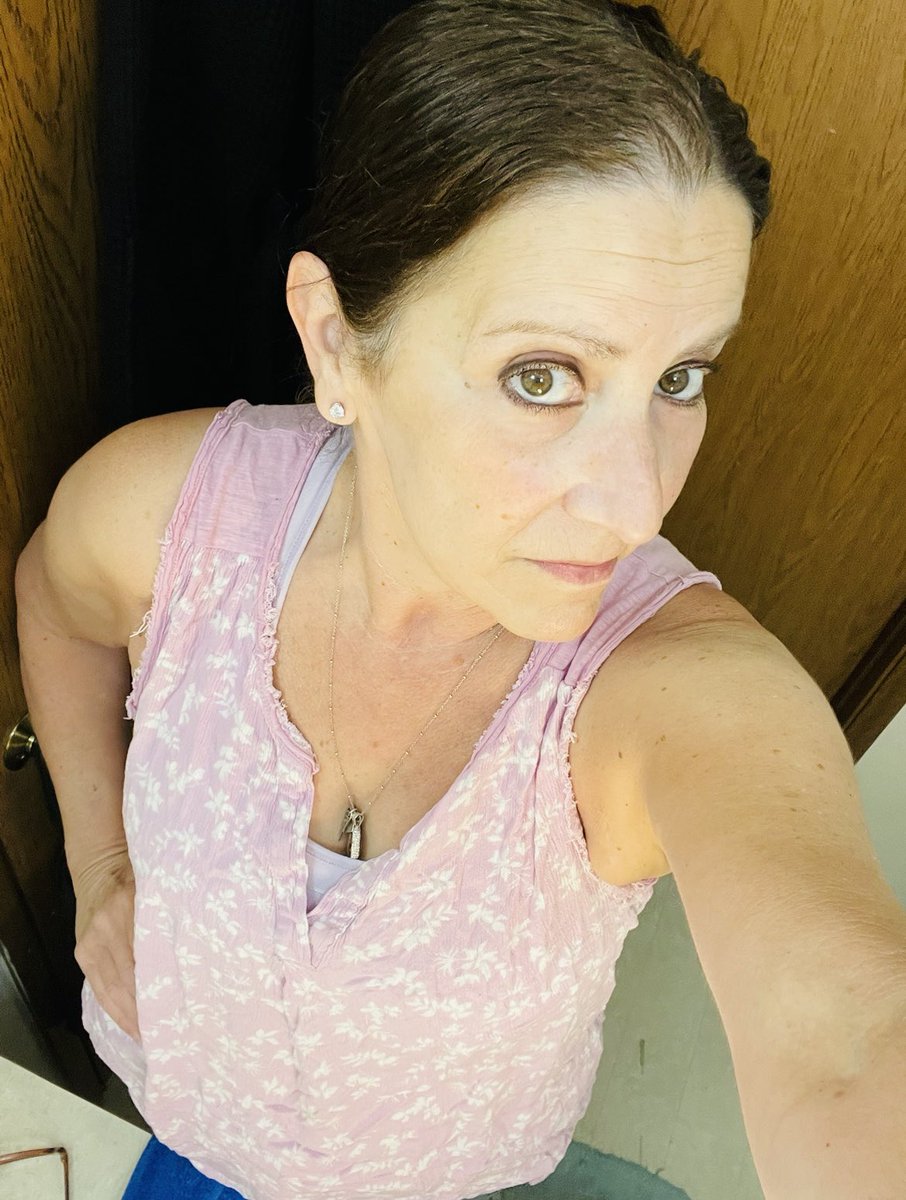 Mimiismimi2's tweet photo. First day, feeling a bit better. Piano Piano (slowly in Italian) 
Healing with prayer and positive thoughts.
Going to the Co-Op now for Aloe Vera Juice 🙏✨🕊️🌿🌺
#HealFromWithin 
#LightMakeup
#LightFilter https://t.co/ItshtYo6y5