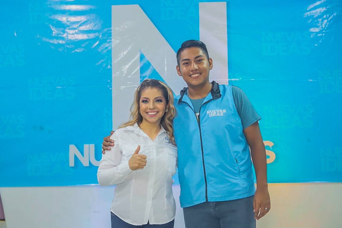 IvonneHernandSv's tweet photo. ¡#Cuscatancingo se merece lo mejor!🫶🏻

🧢🇸🇻|Aquí estoy con mi gente linda de las bases de @nuevasideas de #Cusca, en el siguiente destino de mi #GiraDepartamentalNI. https://t.co/irBsU4Xkox