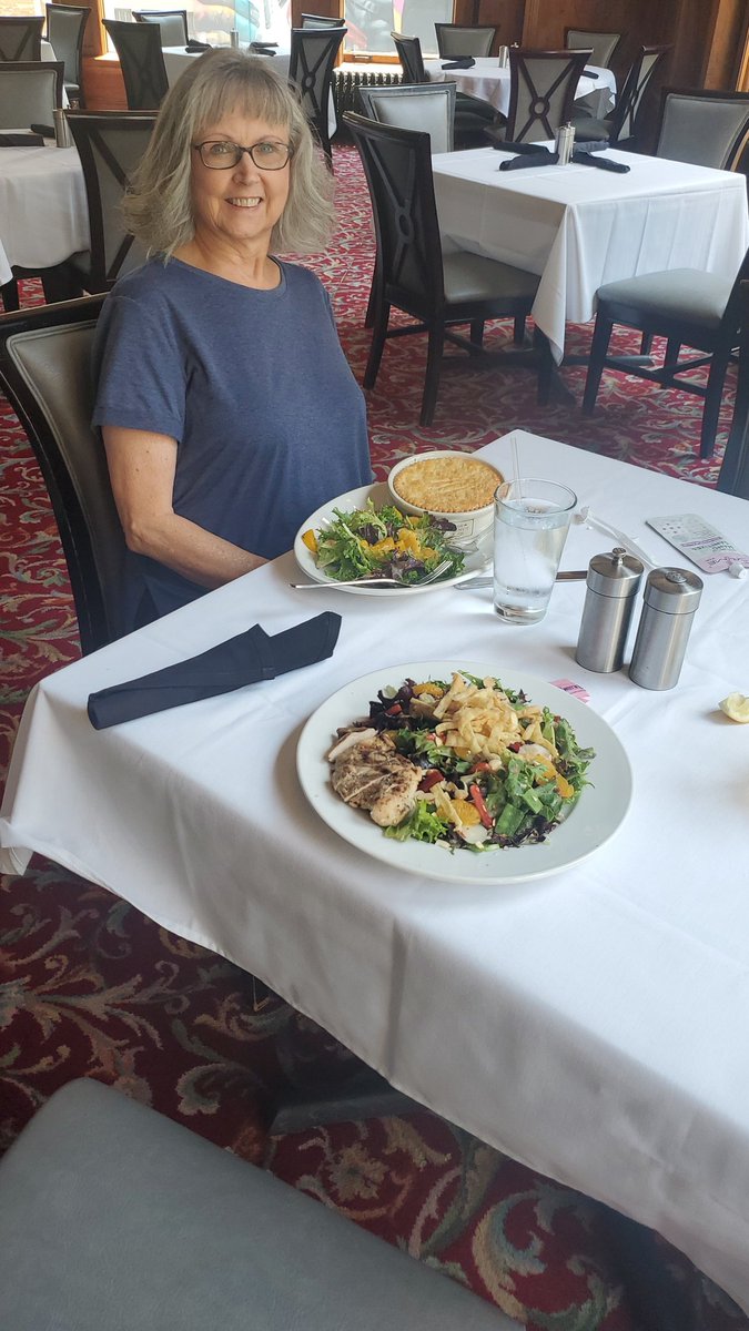 Kevinulmet's tweet image. #independenceday2023 lunch at the world famous #WalnutRoom @Macys #StateStreet ! Great flag by the way! And @muddywatersre watching from the window