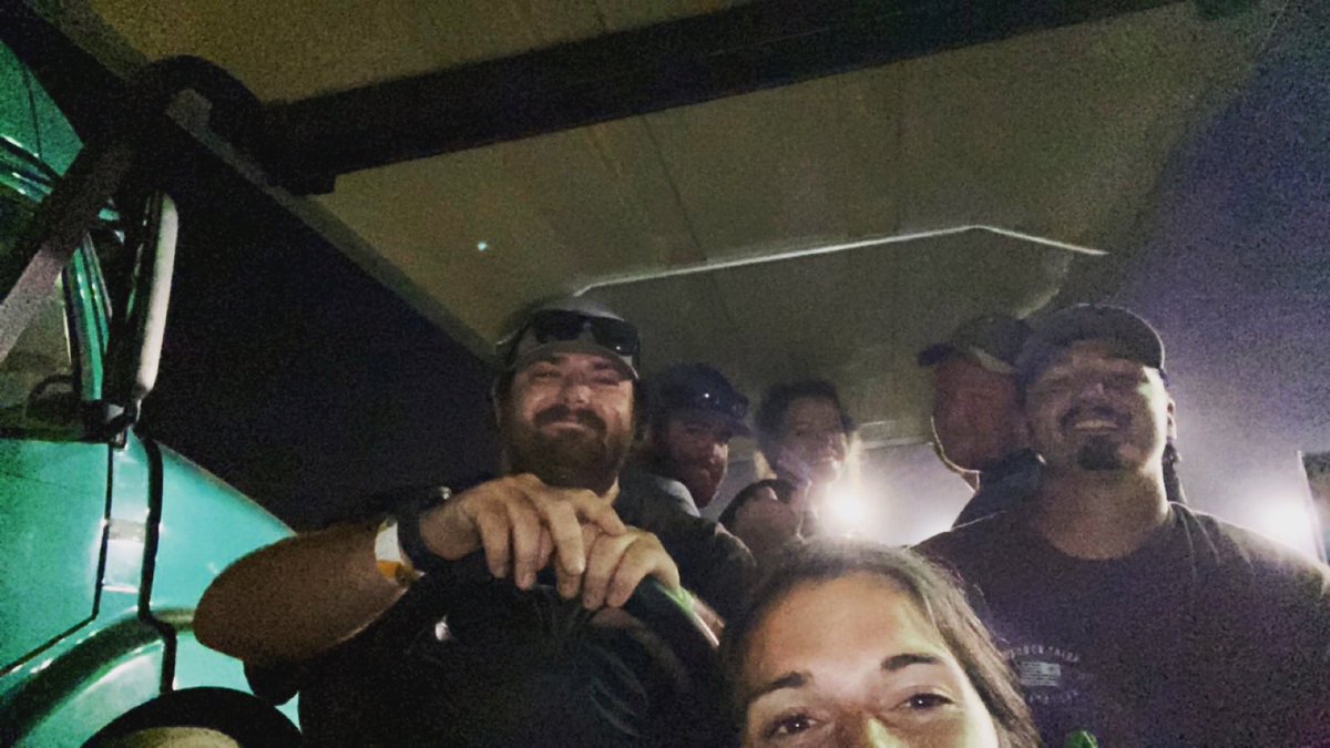 RiedeselGarrett's tweet photo. Happy 4th from the 21x pit crew. #JDR #21x https://t.co/LiHyNLORi7