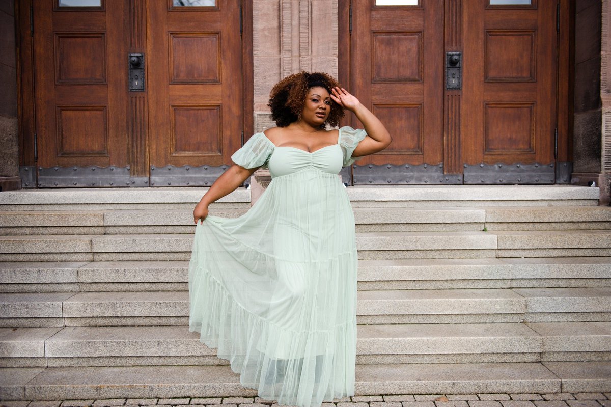 FountainPenDiva's tweet photo. #morethan28days #BlackWomensHistory #BlackOpera

Raehann Bryce-Davis has been hailed by The New York Times as a “striking mezzo soprano” and by the San Francisco Chronicle for her “electrifying sense of fearlessness.”

https://t.co/MOinetZba0 https://t.co/sixaVYmiQK