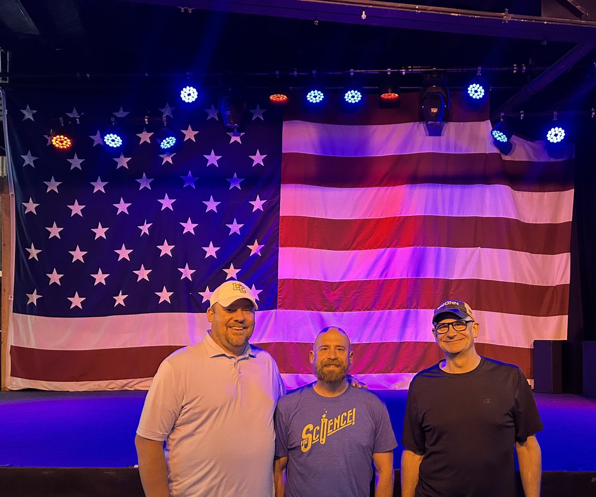 #4thofJuly Enjoyed connecting with former AFRL colleagues at the GRC on Liquid Crystals!