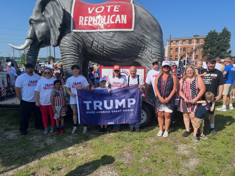 TeamTrump's tweet photo. THANK YOU, IOWA!

#MAGA 🇺🇸 https://t.co/twgLamzqvR