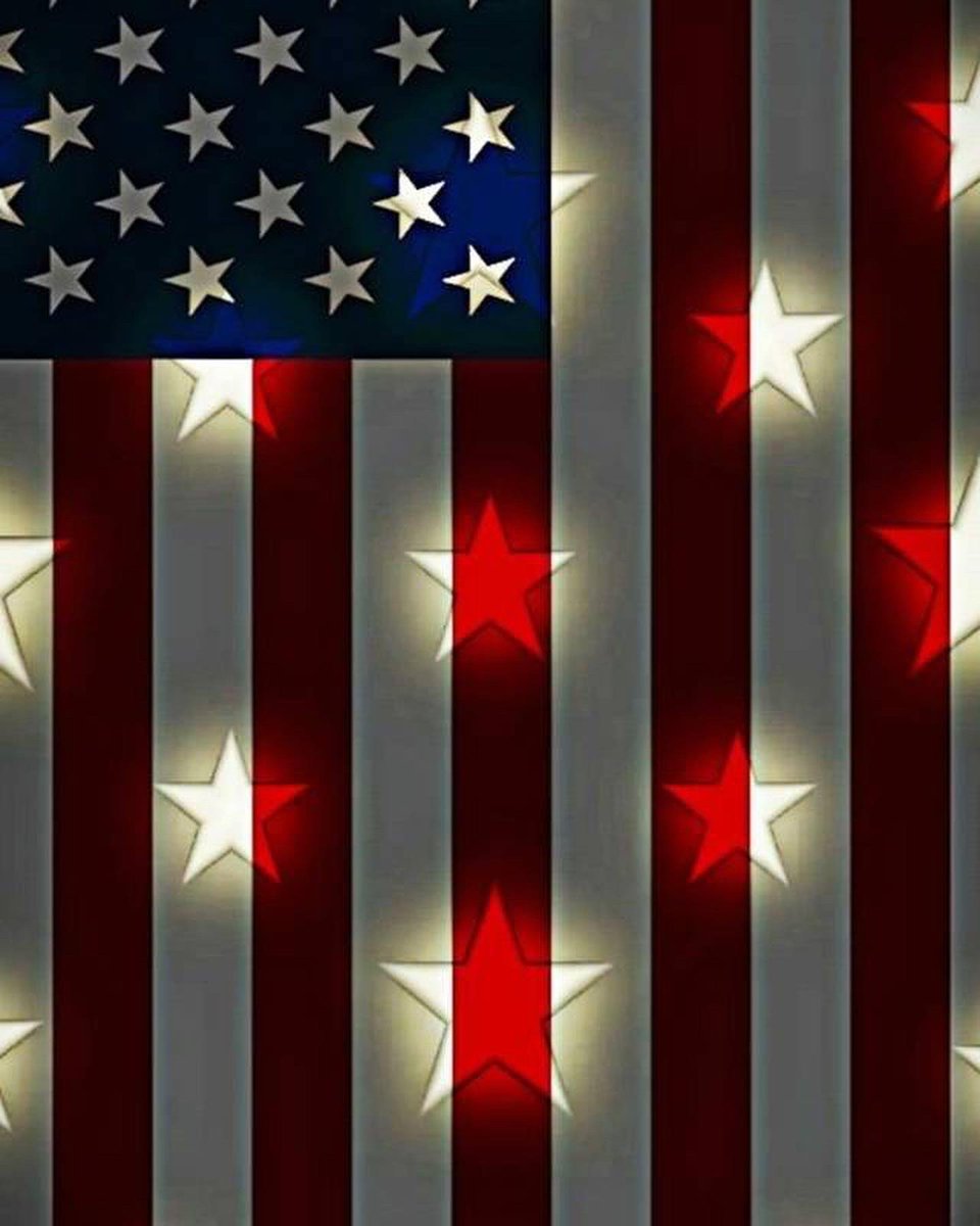 ChristinaHall_'s tweet photo. Wishing all a “Happy 4th of July”! May you all have a fun &amp; safe Independence Day. 🎉🎊🇺🇸 #july42023  #fireworks https://t.co/oXKFJRDx2x