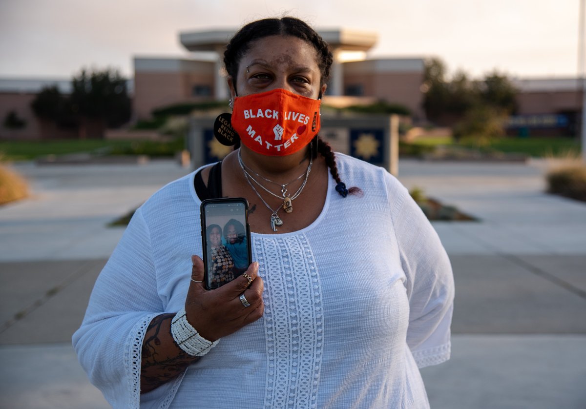 essie4justice's tweet photo. What is #IndependenceDay if mass incarceration still devastates our communities?

With a 500% increase in incarceration over the last 40 years, today, we're calling out the hypocrisy of a country celebrating freedom while also leading the world in incarcerating its own people. https://t.co/aqb46oMuBH