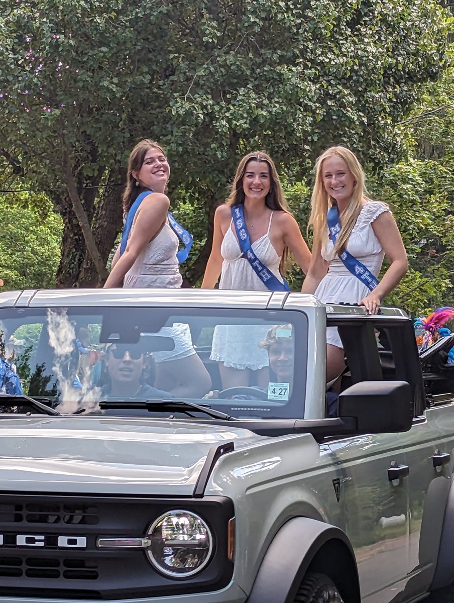 EAFinnegan's tweet photo. Happy Fourth of July! BT alums rep Titusville...drivers included! ๐บ๐ธ๐
#BearTavernPride
#UFCRS https://t.co/1h49ZxLmJe