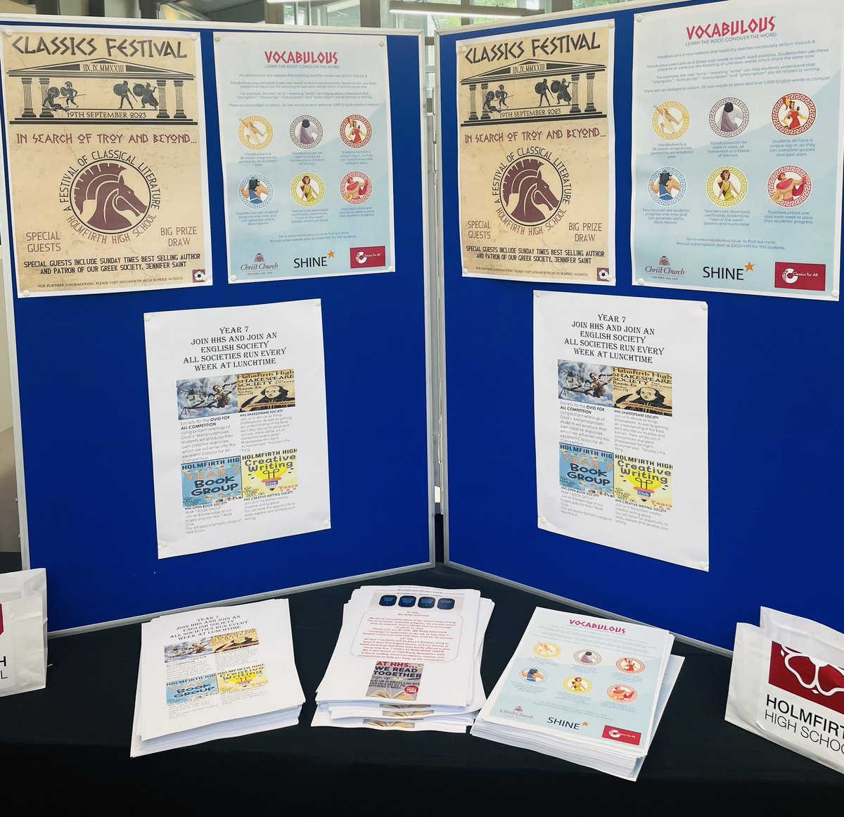 HHS_Reading's tweet photo. Year 6 Transition Evening. Promoting our Reading curriculum, including our launch with @VocabulousUK , our reading societies and our ‘We Read Together’ initiative involving a £5 voucher in September to spend @read_holmfirth
#HHSReads #Reading #ReadingForPleasure https://t.co/BNg7WxYHe3