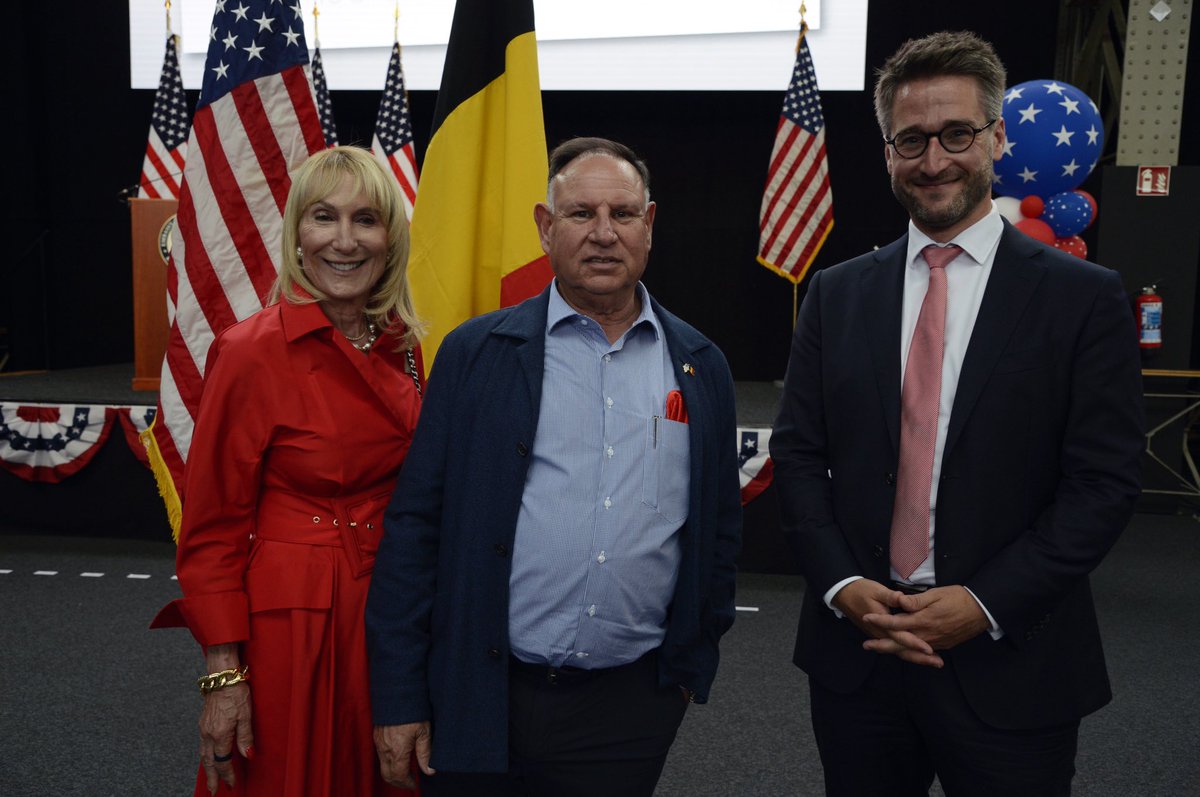 #4thJuly 🇺🇸✨ Congratulations on #IndependanceDay, <a href="/USAmbBelgium/">U.S. Ambassador to the Kingdom of Belgium</a>. Thank you for your invitation to Brussels. <a href="/usembbrussels/">US Embassy Brussels</a> #Ostbelgien