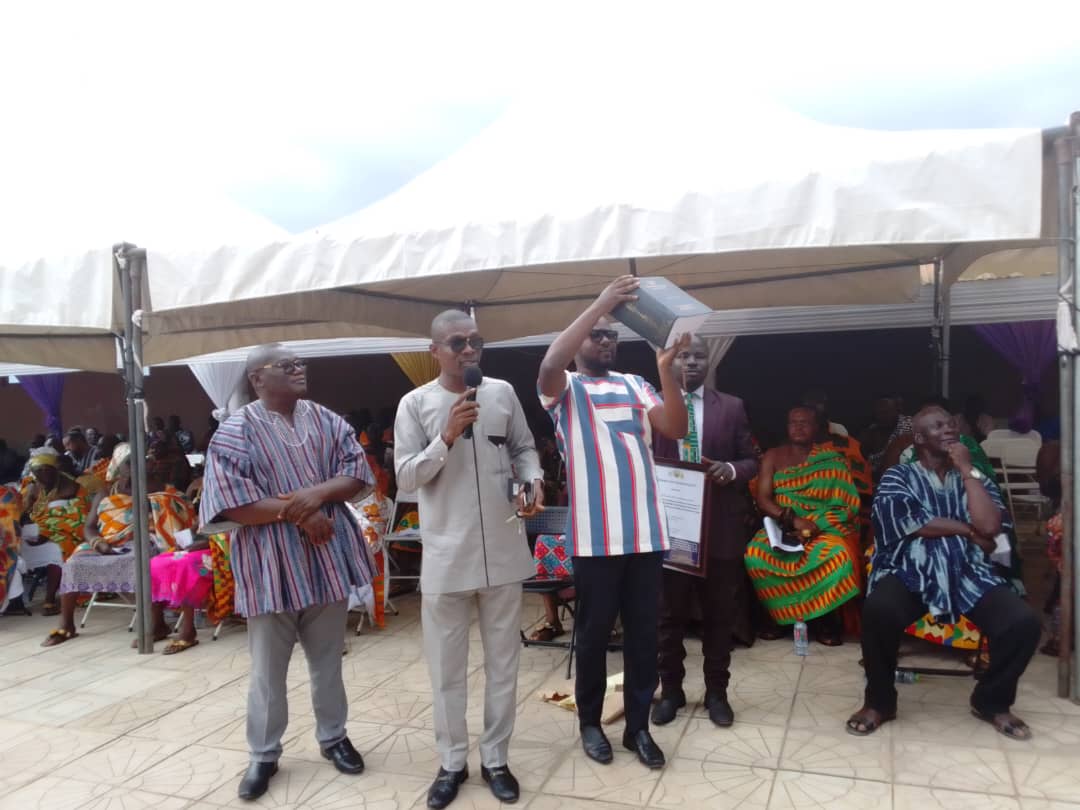 state_book's tweet photo. Today, we presented a commencement certificate to Gomoa Akyempim Traditional Council in the Central Region to undertake a State Book Excercise. We need to document our histories and cultural practices. #support Ghana State Book Project. https://t.co/iedd1vpDN2