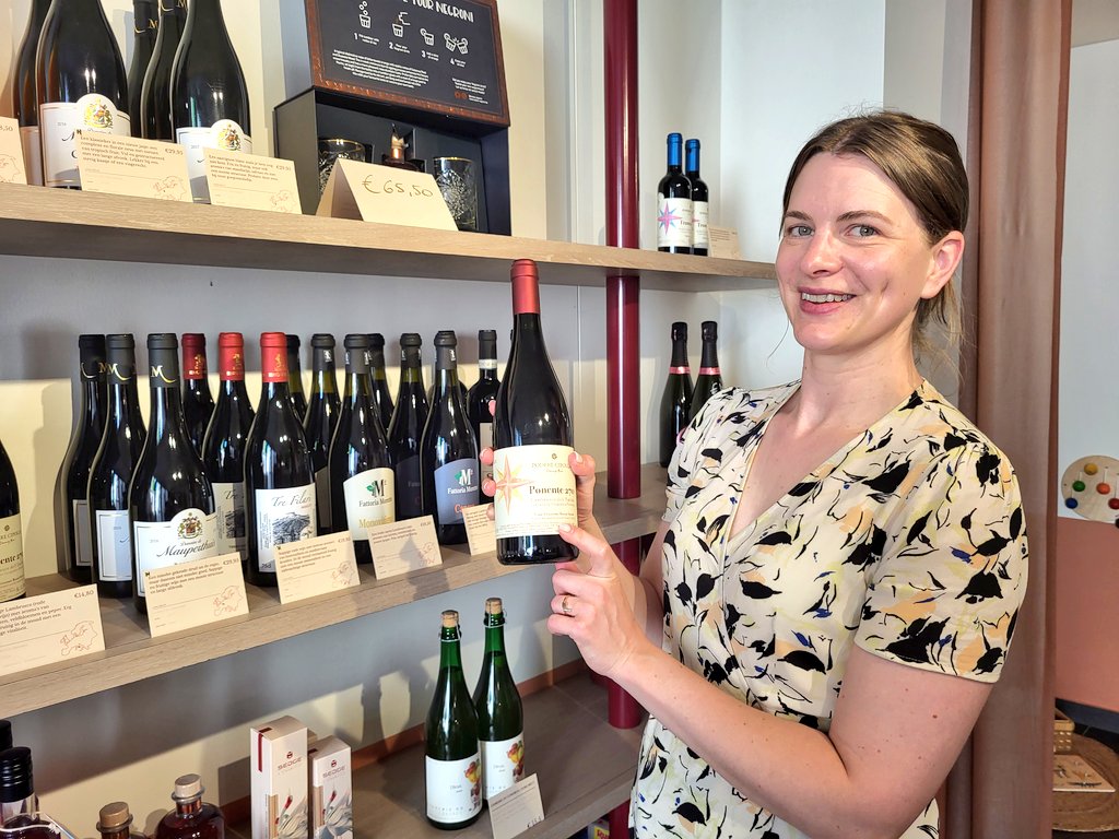 <a href="/LieselotVanMol/">Lieselot Van Mol</a> Laat dat nét het onderwerp zijn van de nieuwe upcoming <a href="/wijncast/">WIJNCAST</a> met <a href="/RenskeDM/">RenskeDeMaesschalck</a> stay tuned!