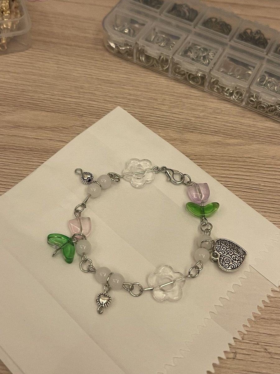 b3lloj0rna's tweet photo. #marguerterts https://t.co/MoxzgmIIKA