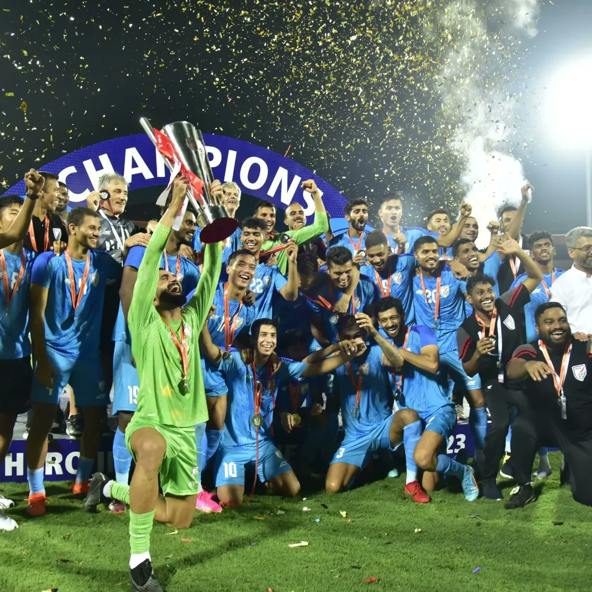 KhelaDhula25000's tweet photo. ✅Indian Football Team in 2023! 

🏆Tri-Nation Cup 
🏆ICC Trophy 
🏆SAFF CUP 

⚔️Next Mission - Kings Cup in Thailand! 

Are you ready to support them????

#SAFFChampionship2023 #BlueTigers #indianfootball #sunilchhetri https://t.co/9w5nby0s5w