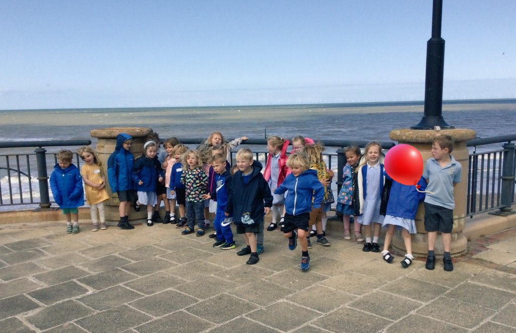The Robins and the Wrens had a fantastic day at the seaside today, enjoying the SeaQuarium and some fun on the beach, too. #rhylseaquarium #schooltrip #dayattheseaside