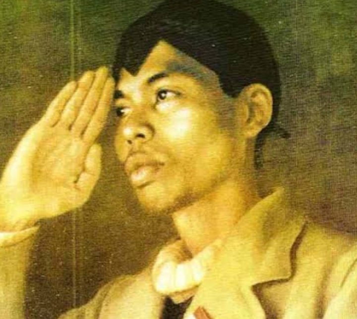 Apakah Taman Saparua berhubungan langsung dengan perjuangan Sukarno, sedangkan lokasi tersebut berada dekat dengan area Instansi Militer? 

Harusnya Patung Jenderal Sudirman yang lebih layak &amp; relevan

cnnindonesia.com/nasional/20230…