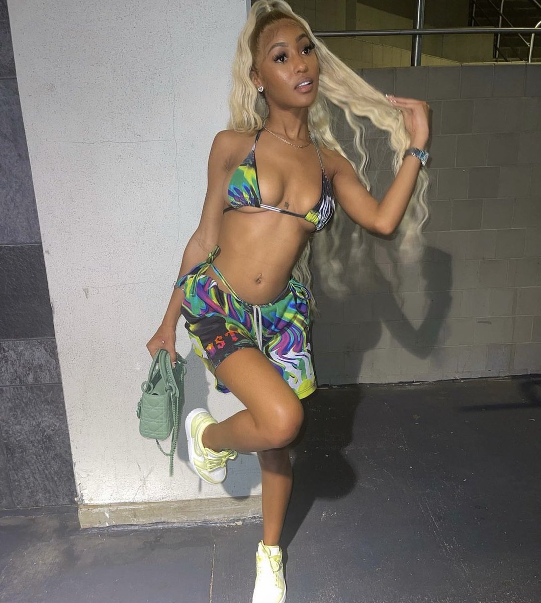 Losteffects's tweet image. HERS set