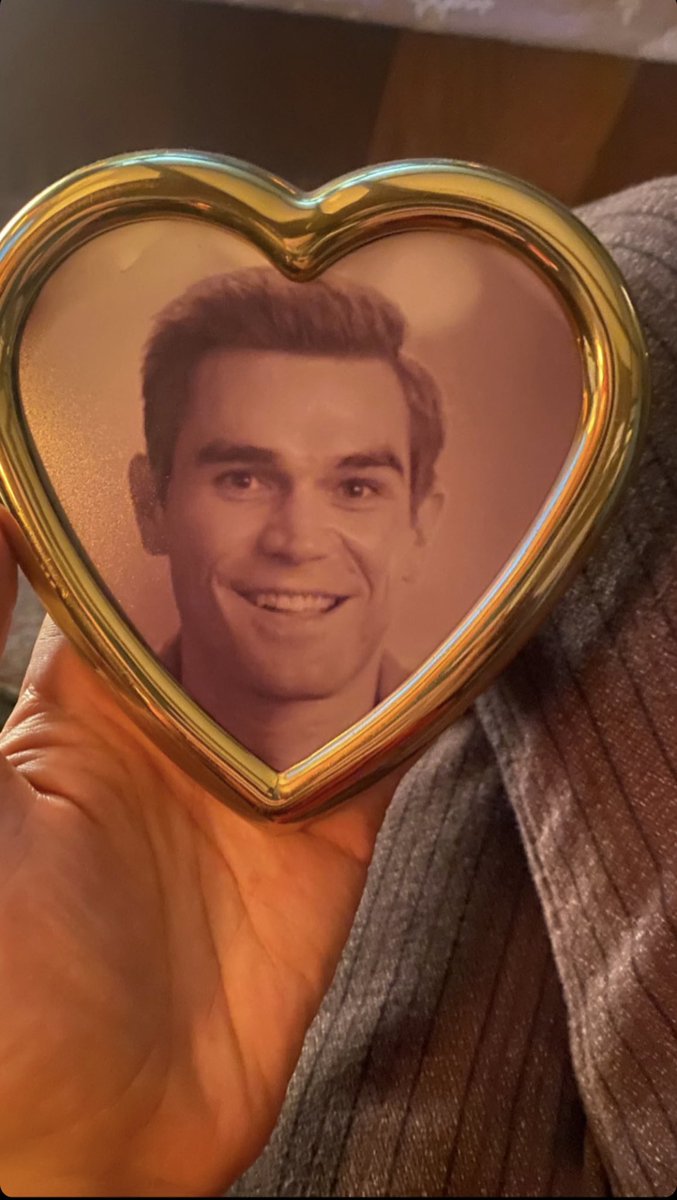 ColsprUpdatesFR's tweet image. #PHOTOS (1) | Story Instagram de @colesprouse (05/07)