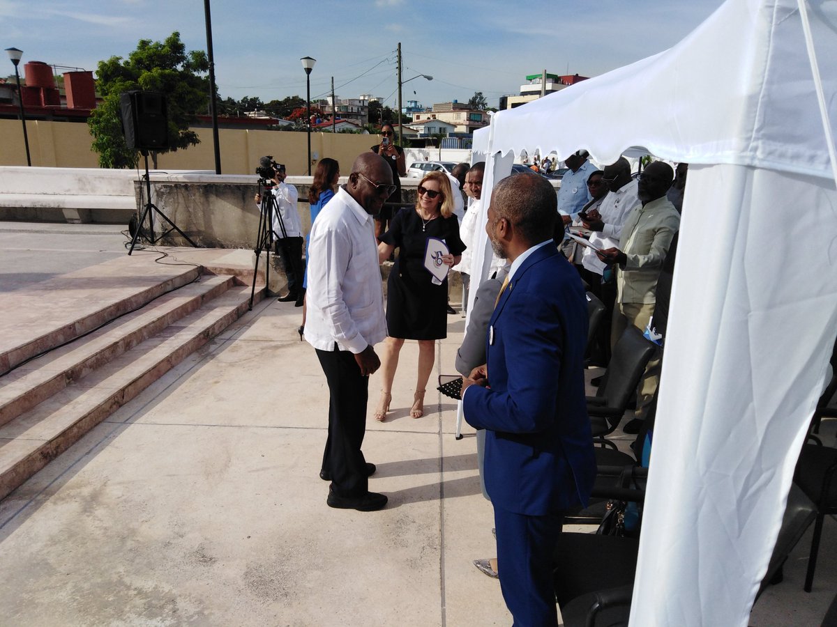 Las relaciones #CubaCARICOM constituyen un paradigma para las relaciones internacionales entre los Estados siguiendo el modelo de cooperación y respeto que merecen nuestros pueblos. 
#CaribeUnido
#CubaCARICOM