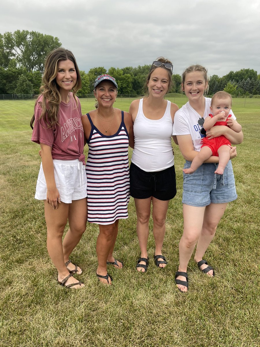 Happy 4th of July from the Moldys!!#🇺🇸❤️🤍💙🚀