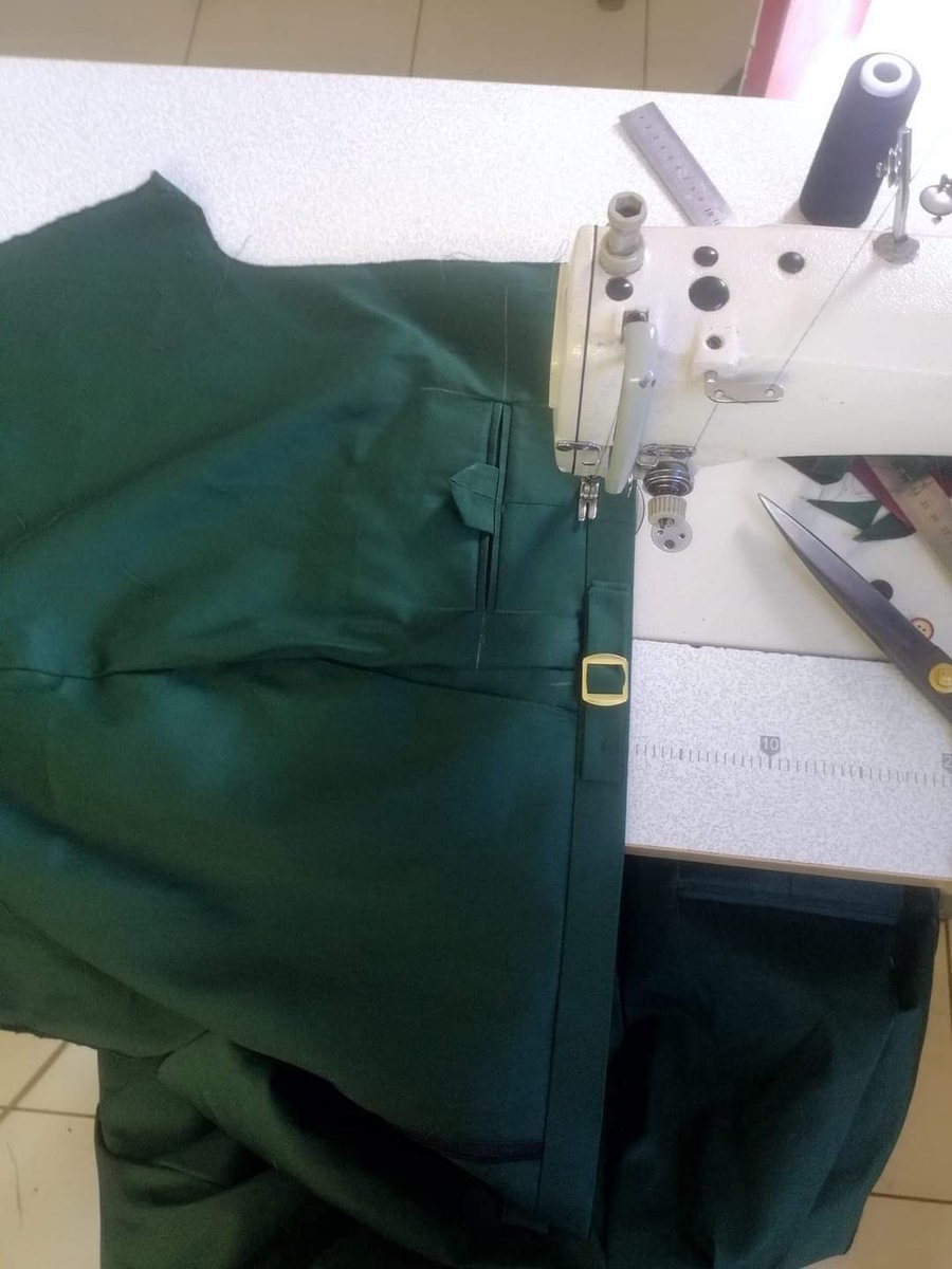 LeratoPillayZA's tweet photo. Meeet is Onele Tamba based in Bloemfontein. He  make tailor made bespoke trousers for R750ea and R2500 for 4 on promotion. Courier fee R 99.
Info 0787521919
Email: oneletamba@gmail.com

#VIPProtection Xoli SANDF https://t.co/aWSa4XNXml