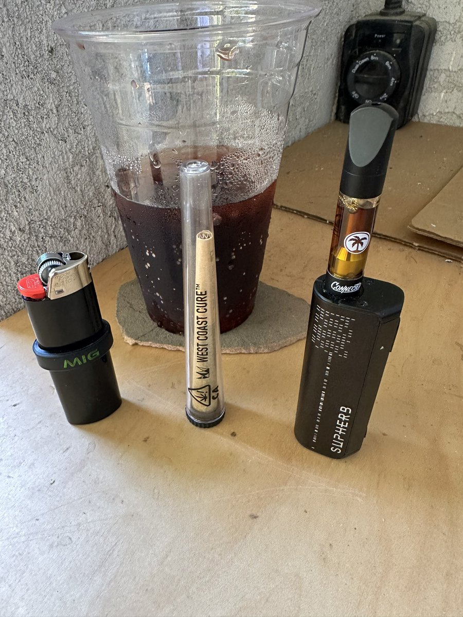 JohnnyVnecks's tweet photo. It’s about that time 🗣💨💨 https://t.co/9qyNvvsdkG