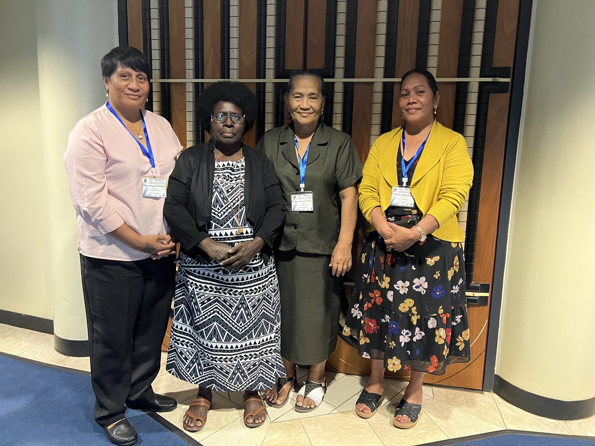 LuisaSenibulu's tweet image. Women’s equal participation and leadership are essential to achieving #SDGs by 2030. @UNDP_Pacific thanks these highly talented #Pacific women from🇰🇮🇧🇿🇹🇻🇳🇷and others who work as MPs, Speakers and Clerks in their countries, often in politically combative environments. #SDG16 #SDG5