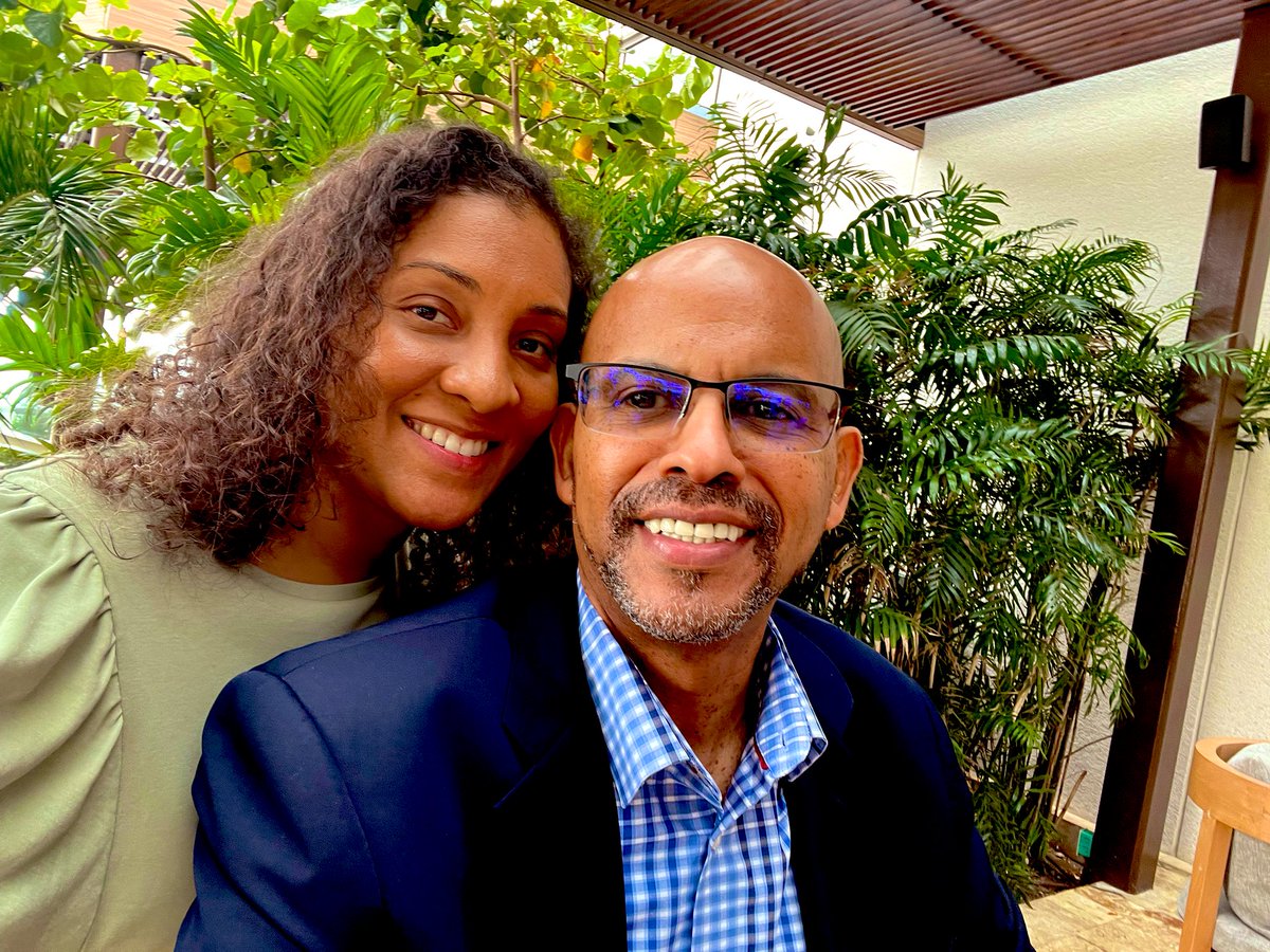 NicolRHoward's tweet image. Late tweet: Mom and Dad celebrating another year. Happy 14th Anniversary to us❣️🤎💕