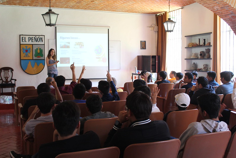 FundacionPenon's tweet photo. Agradecemos de todo corazón la visita y convivencia que los participantes del MEDE del @ipade organizaron para nuestros alumnos. 🙏👲

Muchas gracias por su increíble y noble labor

#FamiliaPeñón #IPADE #educación #responsabilidadsocial #Morelos https://t.co/S6f9xZhPou