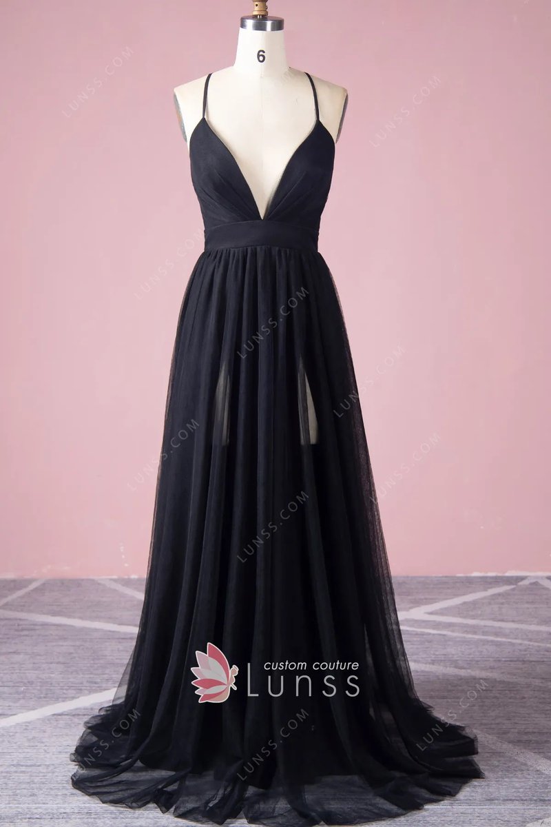 Sexy double thigh-high slit black tulle A-line long simple prom party dress. Plunging V neckline and low back with spaghetti straps. Short train.
#Black #PlungingNeckline #Tulle #PartyDress
#HighSlit #Lunss
rb.gy/6o2e6