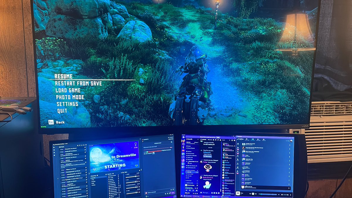 im_froboy's tweet photo. we’re live! playing #HorizonZeroDawn for the first time
“the Seeker they hoped for 🏹”
https://t.co/DybbzJL8qL https://t.co/HP85Lg1qFv